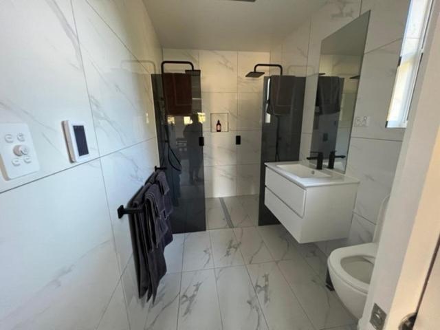 Glenaire Apartments At Frazer St Стран Екстериор снимка